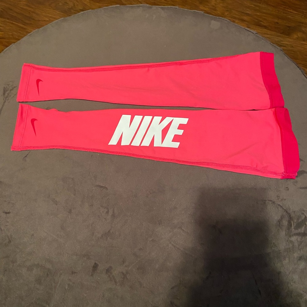 Nike arm sleeves